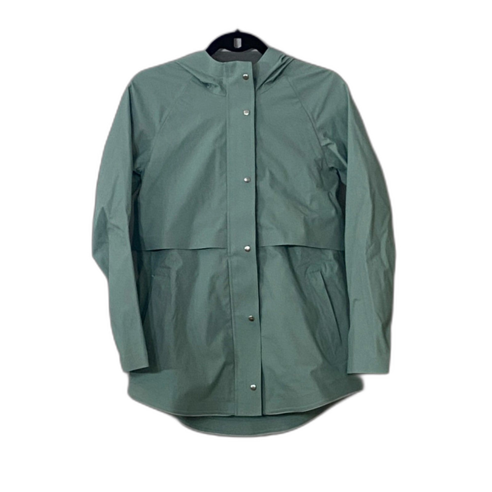 Lululemon Ivivva  Girl's Raincoat - Size 12